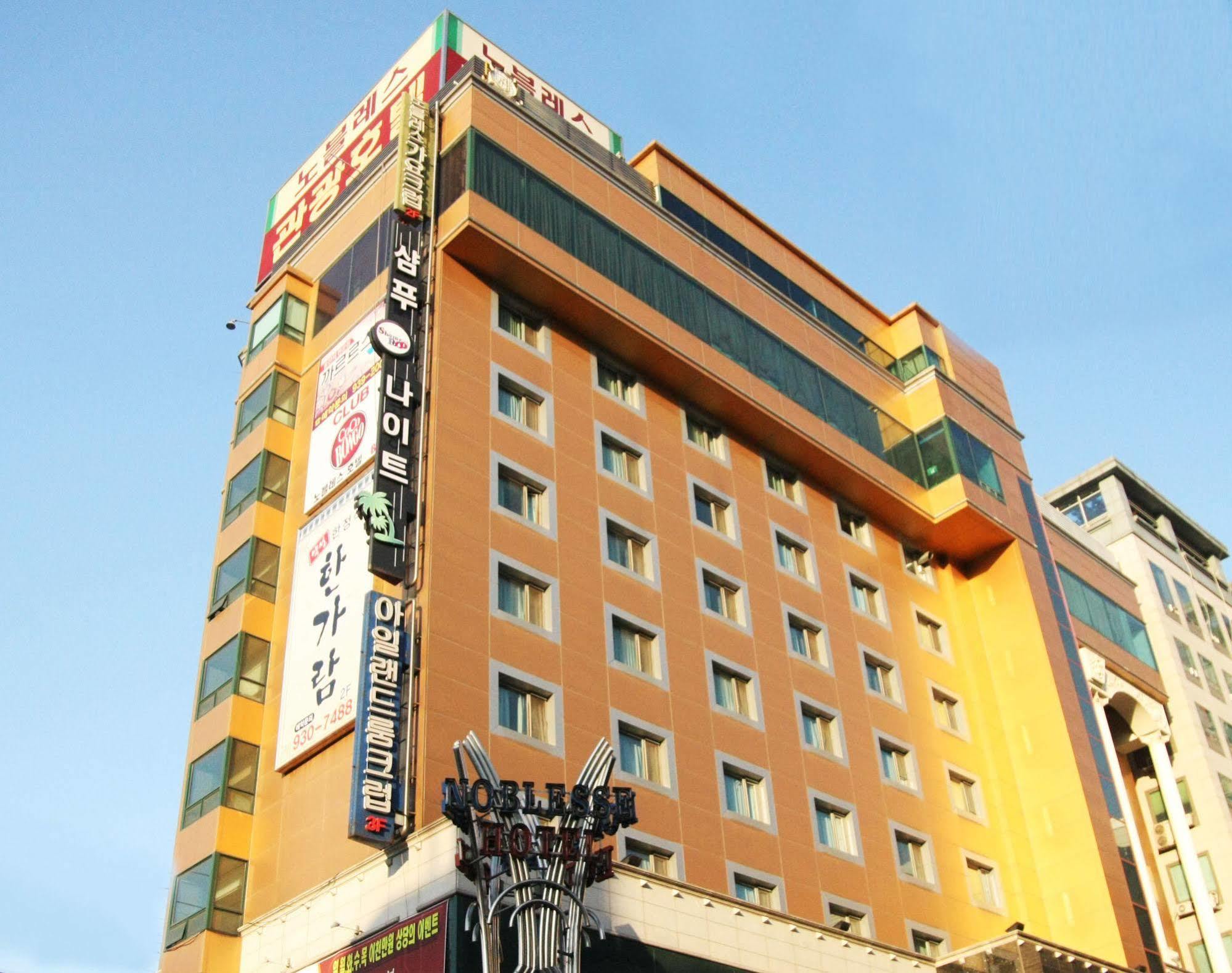 Hotel Noblesse Seoul Exterior photo