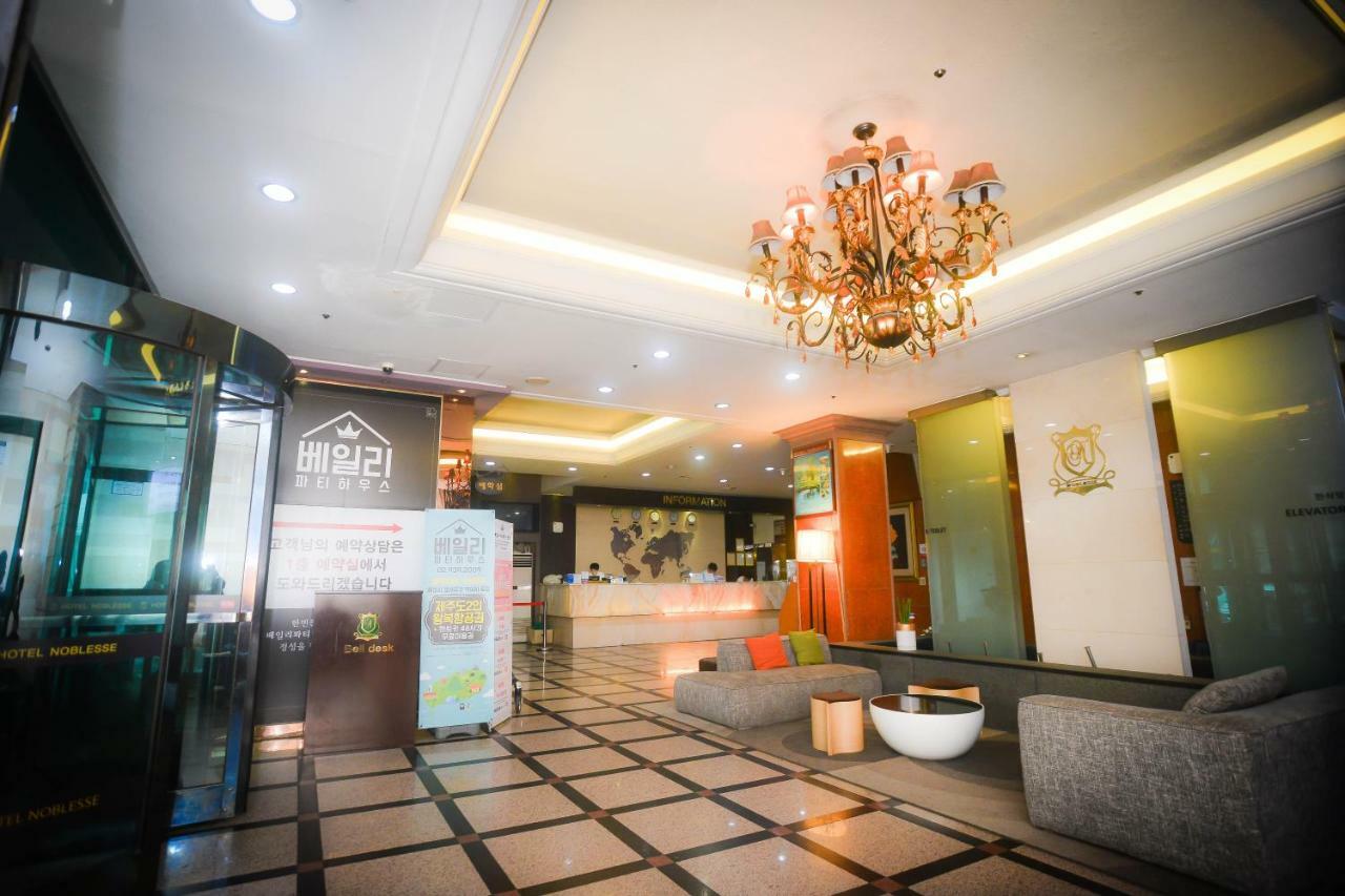 Hotel Noblesse Seoul Exterior photo